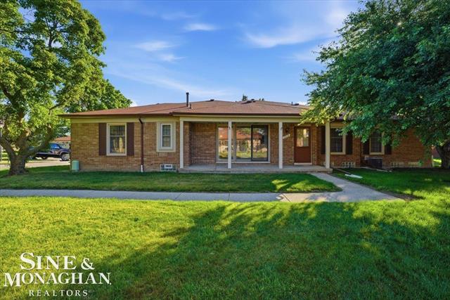 front view picture of 14908 Dover Ct, Utica, MI. 48315