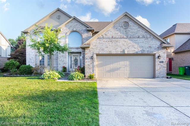 front view picture of 18188 Teresa Dr, Macomb, MI. 48044