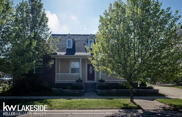 front view picture of 49609 Golden Park Dr, Utica, MI. 48315