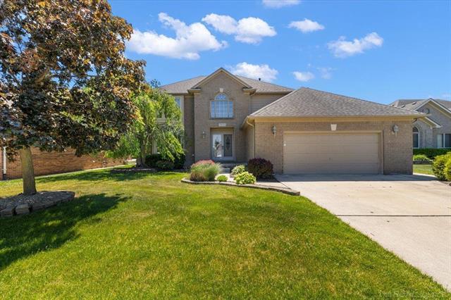 front view picture of 17836 Nick Dr, Macomb, MI. 48044