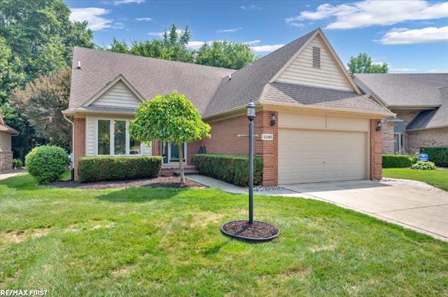 front view picture of 52180 Jacqueline Ct, Macomb, MI. 48042
