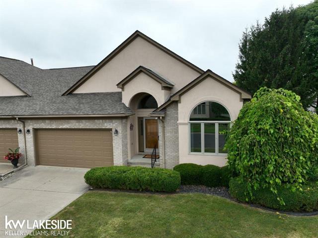 front view picture of 52240 Fish Creek Dr, Macomb, MI. 48042