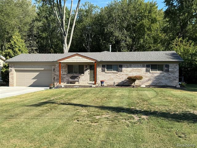 front view picture of 7507 Smiley, Shelby Township, MI. 48316