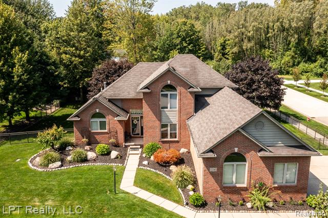 front view picture of 53345 Williams Way, Shelby Township, MI. 48316