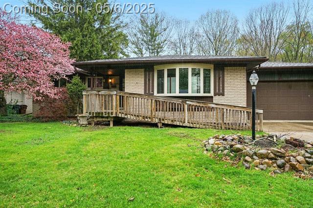 front view picture of 53284 Wolf, Shelby Township, MI. 48316