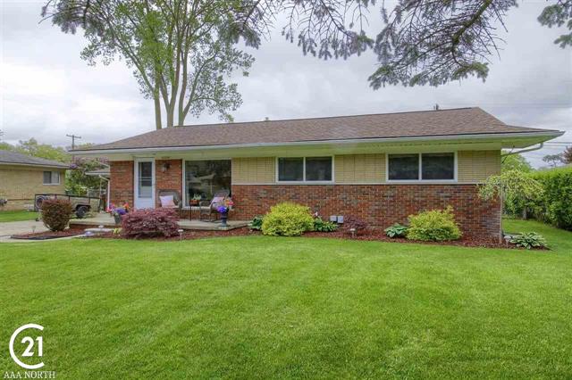 front view picture of 53206 Aulgur, Shelby Township, MI. 48316