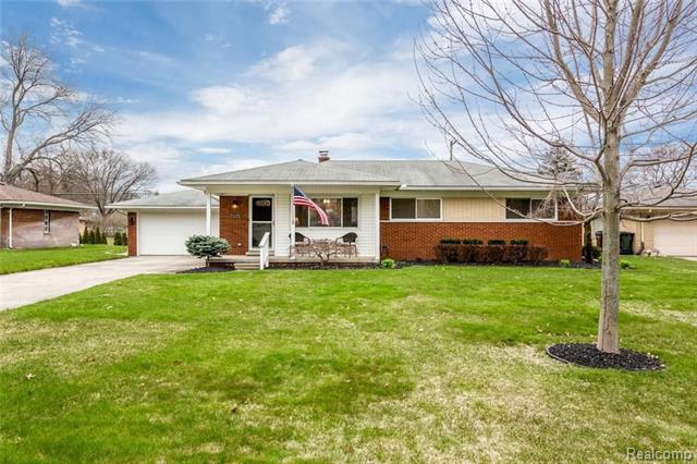 front view picture of 53270 Aulgur, Shelby Township, MI. 48316
