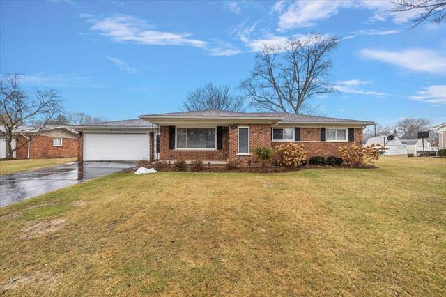 front view picture of 53383 Starlite, Shelby Township, MI. 48316