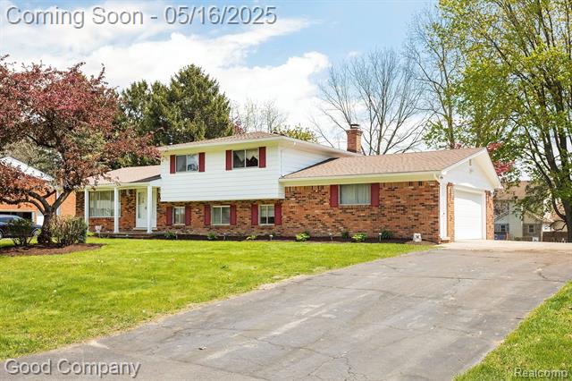 front view picture of 53258 Bancroft, Shelby Township, MI. 48316