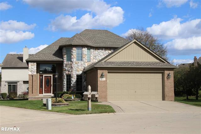 front view picture of 16361 Chesire Ct, Macomb, MI. 48042