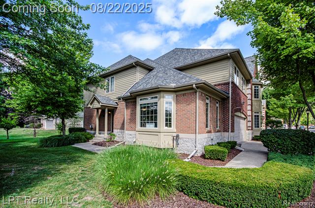 front view picture of 53043 Celtic Dr, Utica, MI. 48315