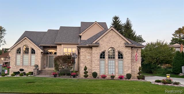 front view picture of 55670 Parkview, Shelby Township, MI. 48316