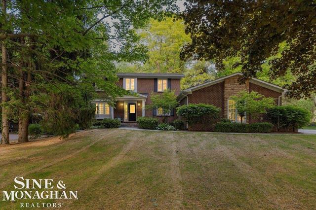 front view picture of 55266 Lordona Ln, Utica, MI. 48315