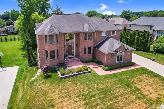 front view picture of 54036 Birchfield, Shelby Township, MI. 48316