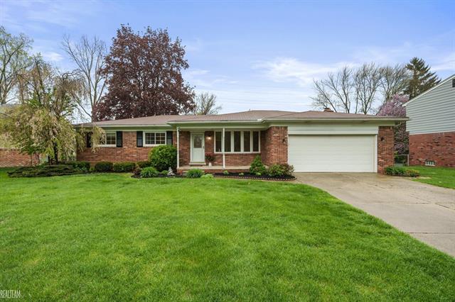 front view picture of 54562 Horizon, Shelby Township, MI. 48316