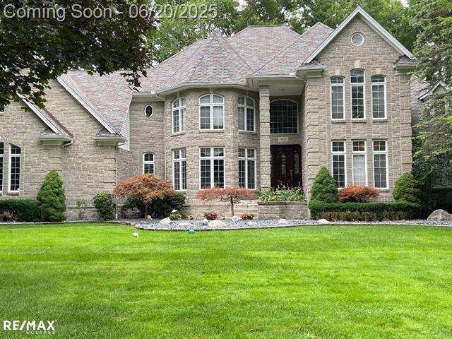 front view picture of 14621 Towering Oaks, Utica, MI. 48315