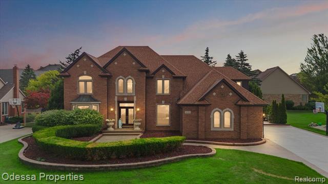 front view picture of 54782 Whitby Way, Shelby Township, MI. 48316