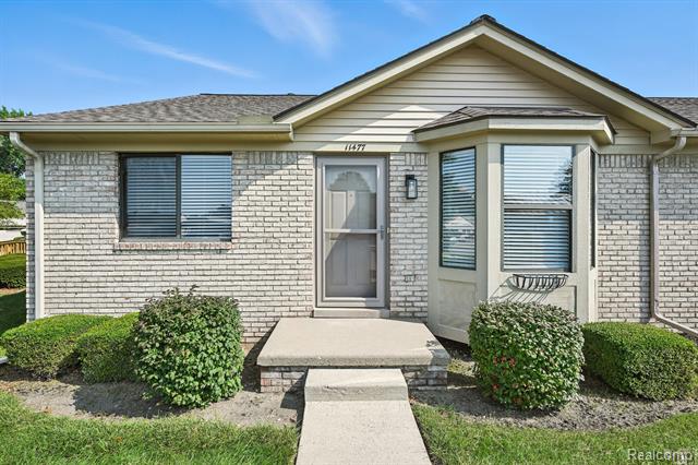 front view picture of 11477 Juliette Robert, Washington, MI. 48094