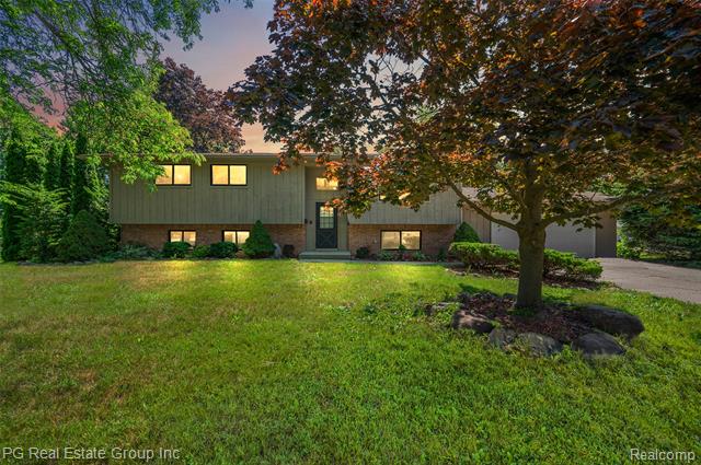 front view picture of 7427 Emerson, Washington, MI. 48094