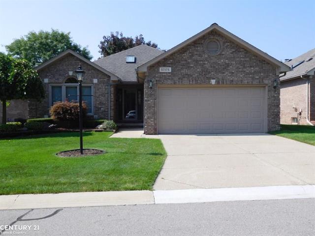 front view picture of 57175 Copper Creek Dr, Washington, MI. 48094