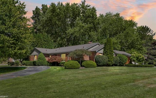 front view picture of 6004 Hickory Lane, Washington, MI. 48094