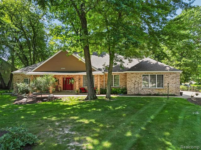 front view picture of 2560 Darren Drive, Washington, MI. 48094
