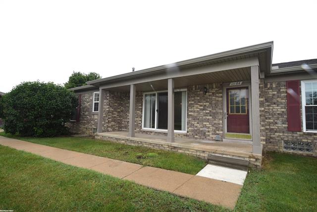front view picture of 11186 Spruce Ct, Washington, MI. 48094