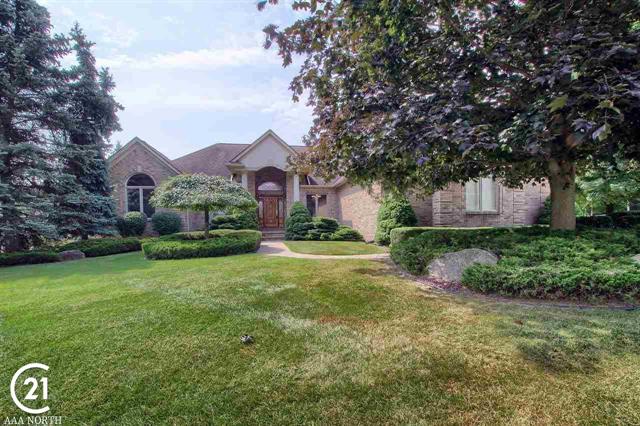 front view picture of 5914 Lakeview Drive, Washington, MI. 48094