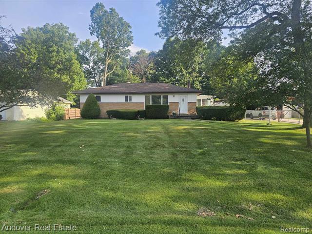front view picture of 8060 Waschull, Washington, MI. 48094