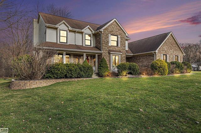 front view picture of 11965 Parkside Cir, Washington, MI. 48094