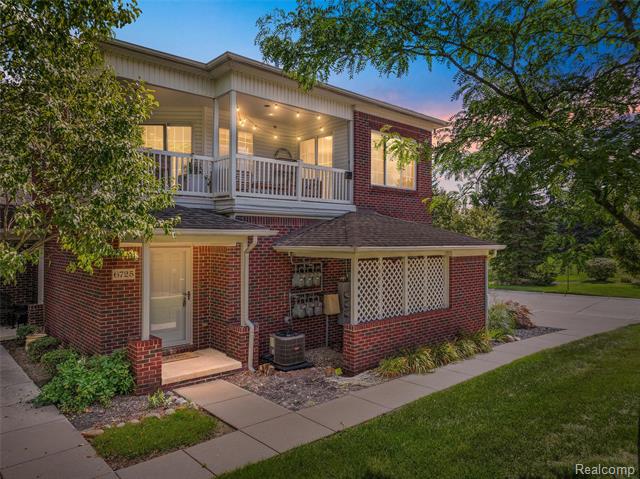 front view picture of 6725 Boulder Pointe Dr, Washington, MI. 48094