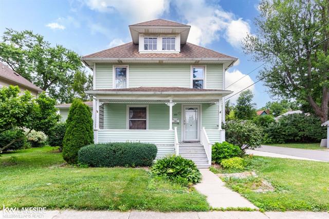 front view picture of 231 Rawles Street, Romeo, MI. 48065
