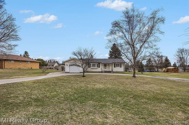front view picture of 8160 32 Mile, Washington, MI. 48095