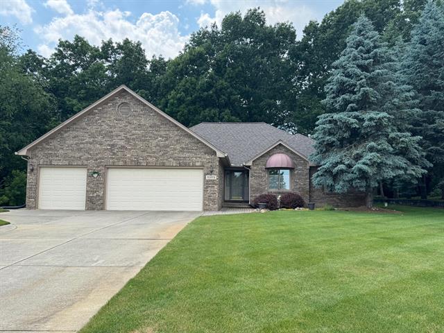 front view picture of 70173 Hillside Ct, Romeo, MI. 48065