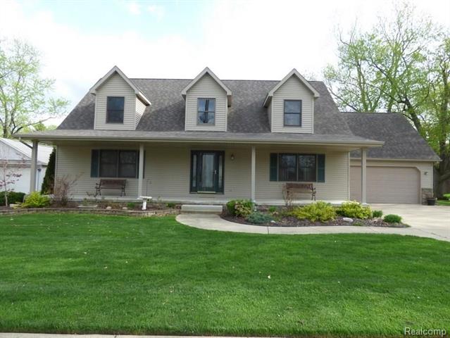 front view picture of 332 Gates Street, Romeo, MI. 48065