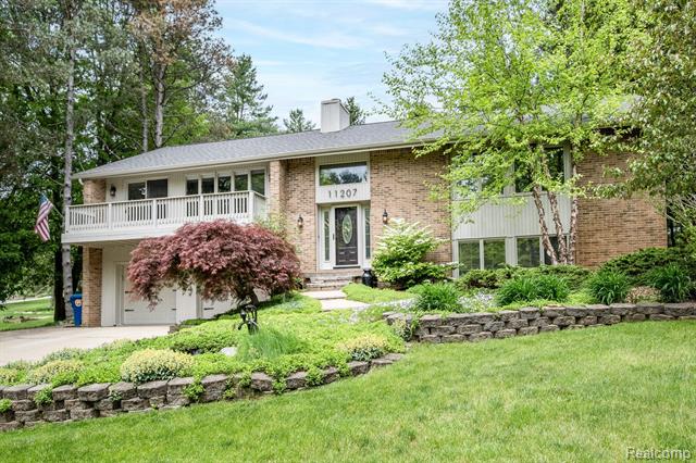 front view picture of 11207 Patty Ann Lane, Romeo, MI. 48065