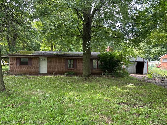 front view picture of 76107 Van Dyke, Romeo, MI. 48065
