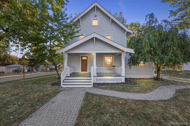 front view picture of 438 Bailey Street, Romeo, MI. 48065