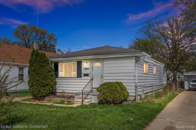 front view picture of 20766 Ehlert, Warren, MI. 48089
