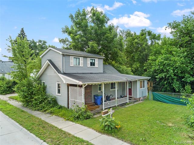 front view picture of 20870 Curie, Warren, MI. 48091