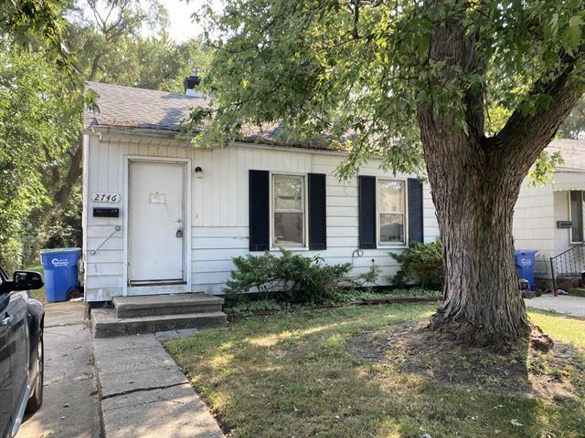 front view picture of 2746 John B, Warren, MI. 48091
