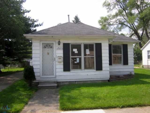 front view picture of 12824 Georgiana, Warren, MI. 48089
