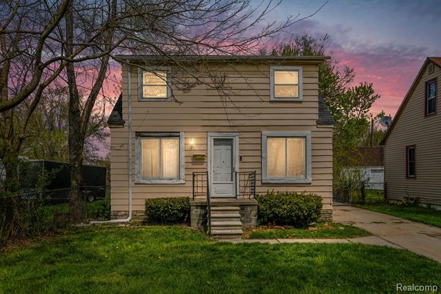 front view picture of 12731 Sarsfield, Warren, MI. 48089