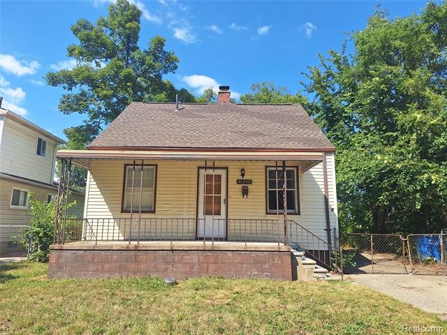 front view picture of 11359 Sherman, Warren, MI. 48089