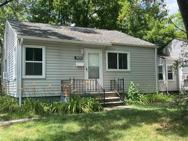 front view picture of 21441 Atlantic, Warren, MI. 48091