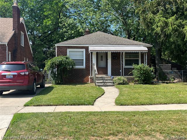 front view picture of 14722 Lydia, Eastpointe, MI. 48021