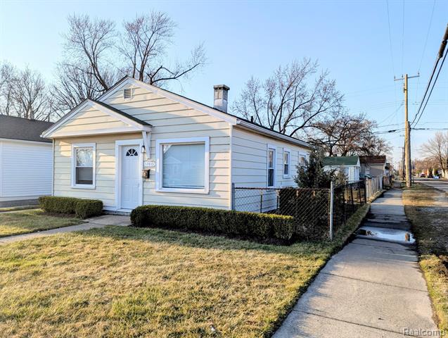 front view picture of 12861 Vernon, Warren, MI. 48089