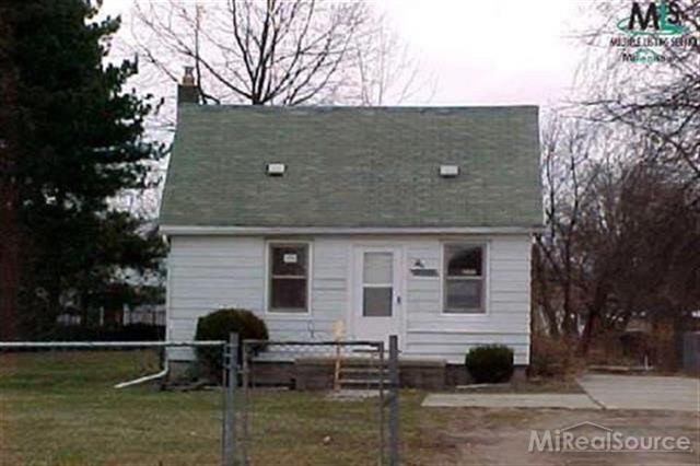 front view picture of 21576 Sunset, Warren, MI. 48091