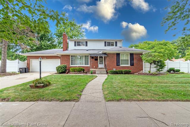 front view picture of 22141 Edmunton, Saint Clair Shores, MI. 48080