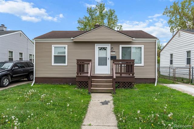 front view picture of 13148 Sherman, Warren, MI. 48089